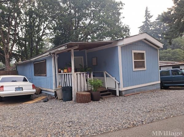 Photo of Hood River Mobile Manor, Hood River OR