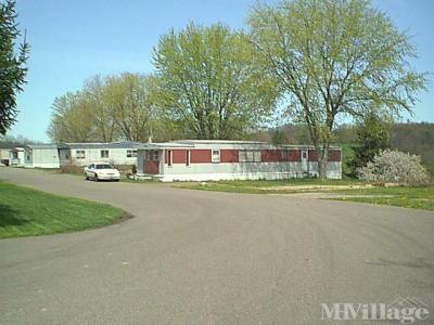 Photo 4 of 117 of park located at 3000 Moxadarla Dr Zanesville, OH 43701