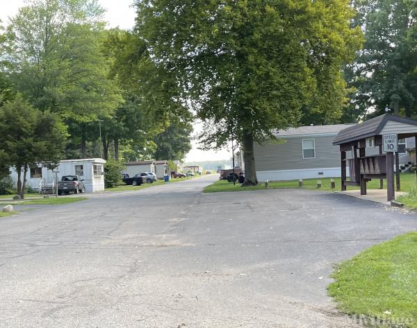 Photo of Cricklewood Court, Ravenna MI