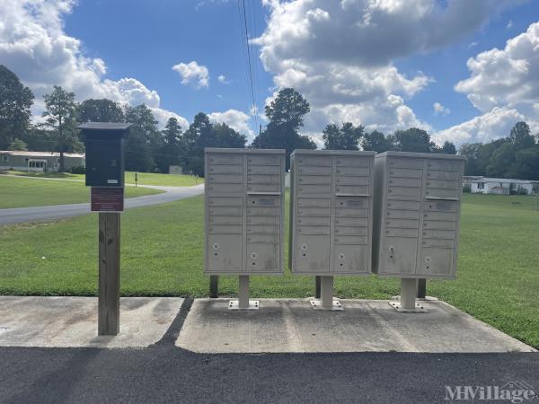 Photo of Lakeshore Mobile Home Park, Bowling Green VA