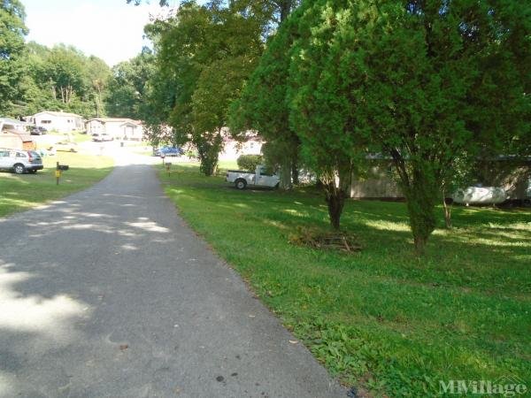 Photo 1 of 2 of park located at Apache Fairmont, WV 26554