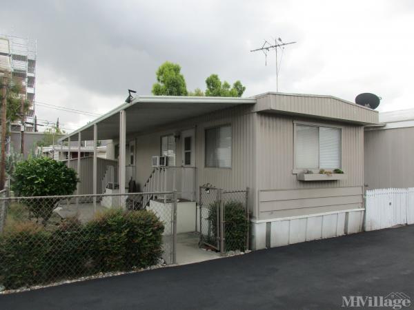 Photo of Flamingo Gardens Trailer Lodge, Carson CA