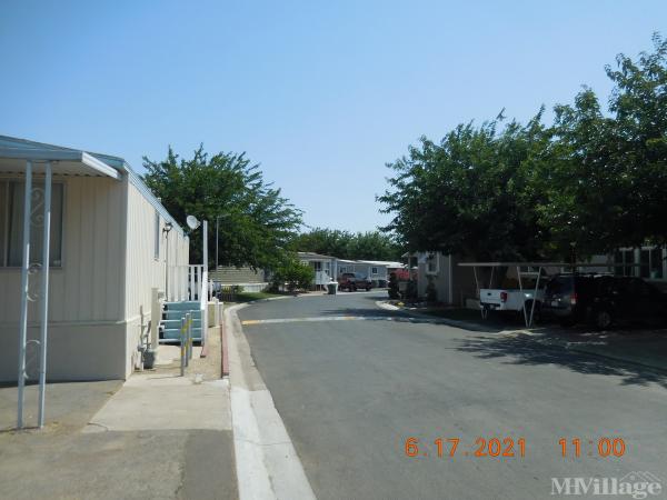 Photo of Casa Mobile Park, Los Banos CA