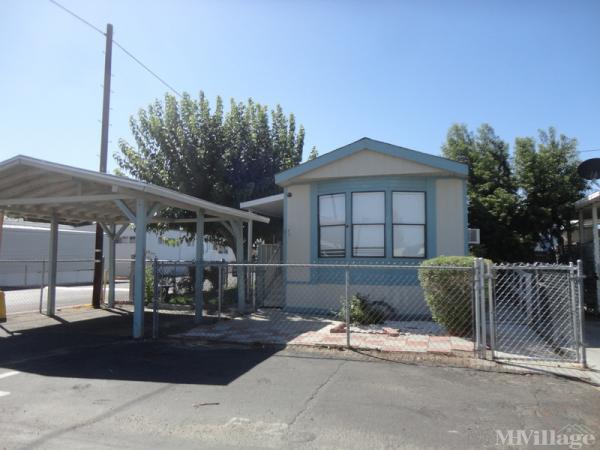 Photo of Western Skies Mobile Home Park, Lancaster CA