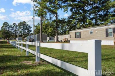 Photo 2 of 8 of park located at 1700 Florence Ave Dillon, SC 29536