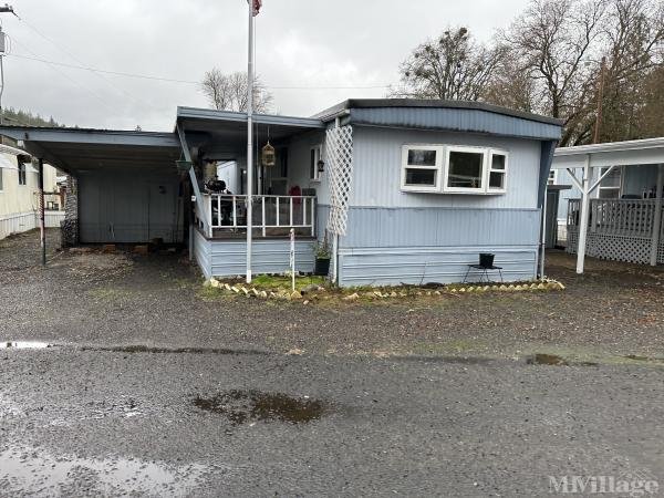 Photo of Paradise Mobile Home Community, Shady Cove OR