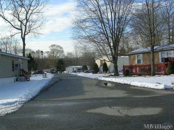 Photo 1 of 2 of park located at 801 Scotland Drive Newark, DE 19702