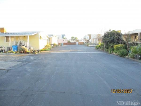 Photo of Carriage Court Mobile Home Park, Santa Rosa CA