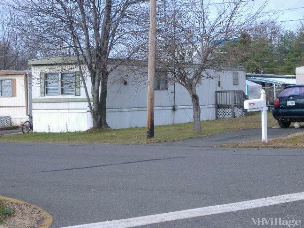 Photo of Waples Mobile Home Estates, Fairfax VA