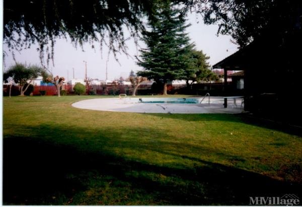 Photo of Silverwood Mobile Home Park, Modesto CA