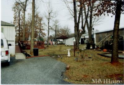 Photo 4 of 16 of park located at 3509 Waterlick Rd Lynchburg, VA 24502