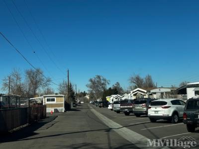 Mobile Home Park in Lakewood CO