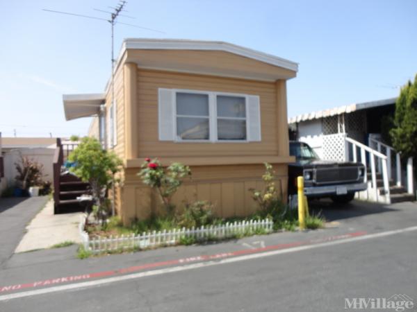 Photo of Shangri Lodge Mobile Home Park, Carson CA