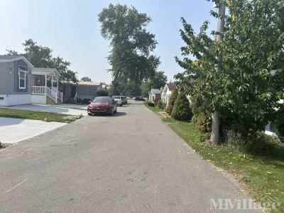 Photo 3 of 7 of park located at 3300 Elizabeth Lake Road Waterford, MI 48328