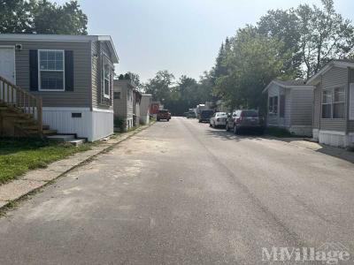 Photo 5 of 7 of park located at 3300 Elizabeth Lake Road Waterford, MI 48328