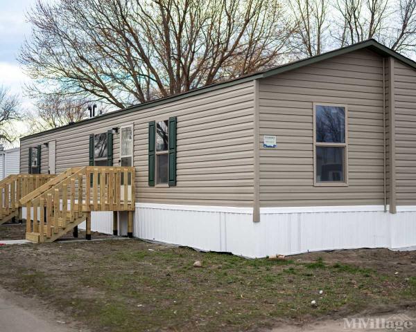 Photo of Elkhorn mobile home community, Norfolk NE