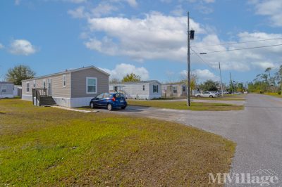 Photo 4 of 6 of park located at 2418 Douglas Road Panama City, FL 32405