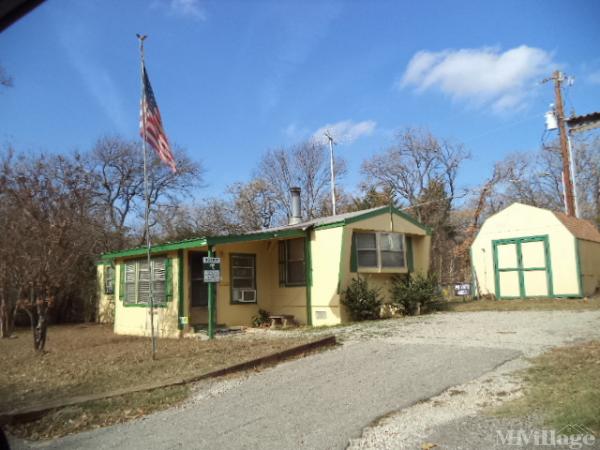 Photo 0 of 2 of park located at 2143 Royal Oaks Flower Mound, TX 75022