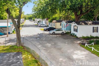 Photo 4 of 22 of park located at 8743 Sheridan Road, Office Kenosha, WI 53143