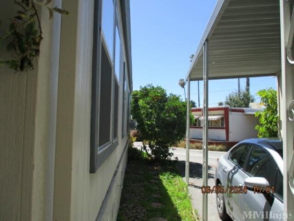 Photo of Moffett Mobile Home Park, Mountain View CA