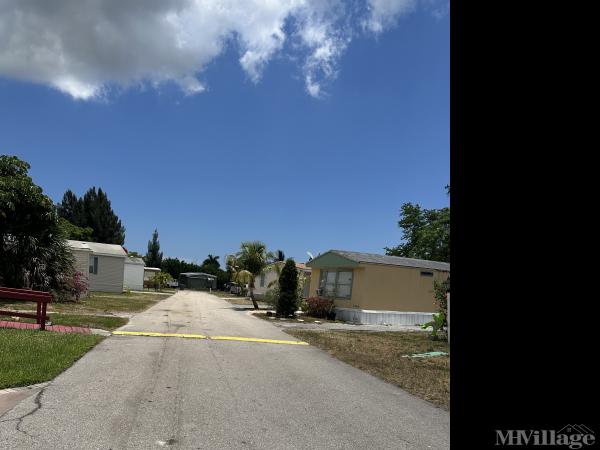 Photo of Holiday Ranch Mobile Home Park, West Palm Beach FL