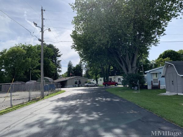 Photo of Berkley Square Mobile Home Park, Plymouth IN