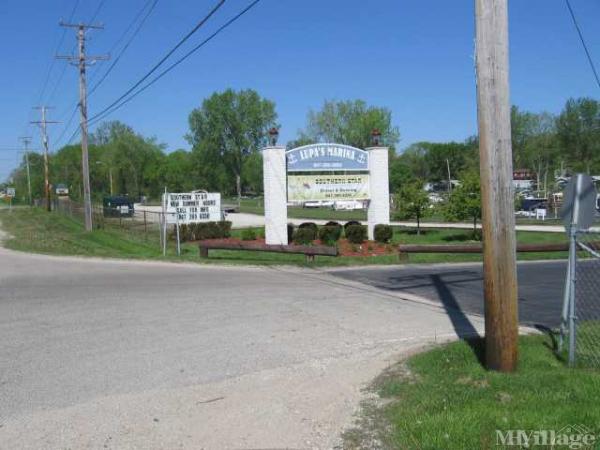 Photo of Lupas Resort and Marina, Antioch IL