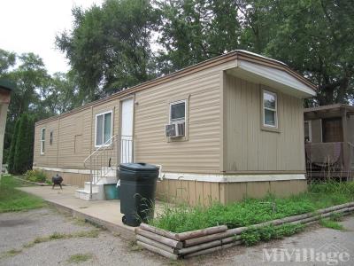 Photo 3 of 7 of park located at 11071 Silverview Ct South Lyon, MI 48178