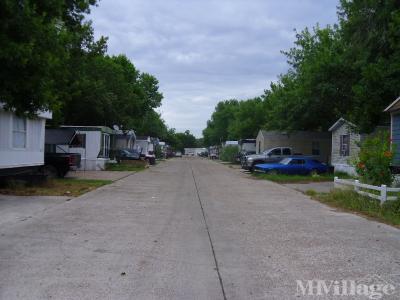 Mobile Home Park in Angleton TX