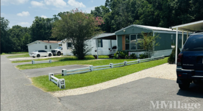 Mobile Home Park in Scott LA