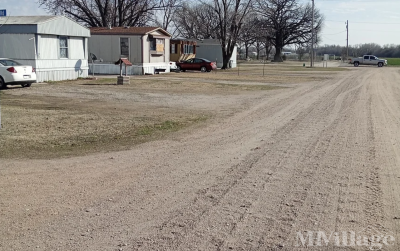 Photo 2 of 3 of park located at 505 S Humbolt Ave Ellinwood, KS 67526