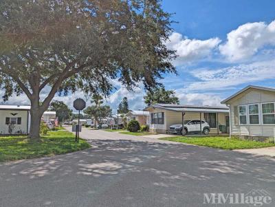 Photo 5 of 9 of park located at 626 Lake Henry Dr Winter Haven, FL 33881