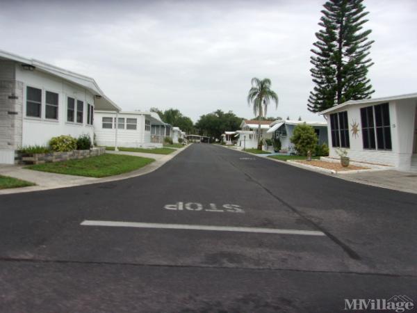 Photo of Oak Park Mobile Home Village, Alva FL