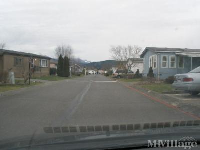 Photo 4 of 19 of park located at 106 Noble Fir Circle Enumclaw, WA 98022