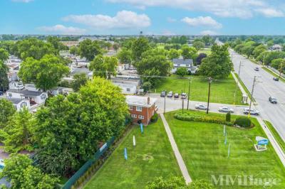 Photo 2 of 5 of park located at 815 East Oakton Street Des Plaines, IL 60018