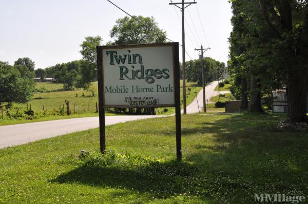 Photo of White Pine Village, Nixa MO