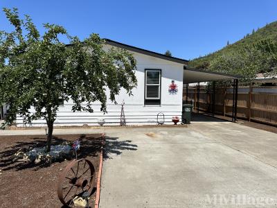 Mobile Home Park in Shady Cove OR