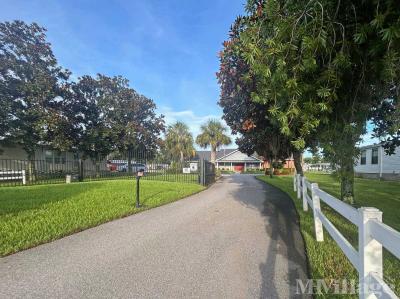 Photo 3 of 7 of park located at 105 Oak Hammock Loop Bartow, FL 33830