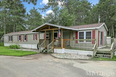 Photo 2 of 12 of park located at 2601 Forest Drive #4 Plover, WI 54467