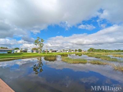 Photo 4 of 6 of park located at 400 Lakota Bend Winter Haven, FL 33881
