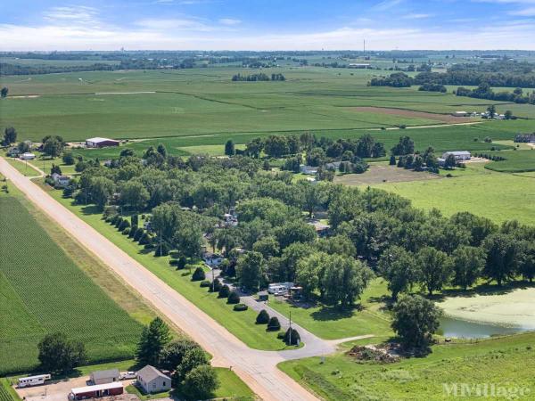 Photo of Country Estates Mobile Home & RV Park, Long Grove IA