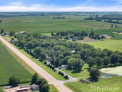 Mobile Home Park in Long Grove IA