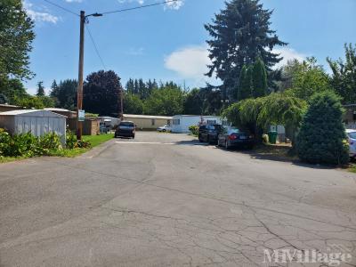 Photo 4 of 66 of park located at 20140 NE Sandy Boulevard Fairview, OR 97024