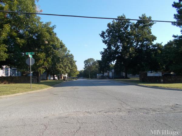 Photo of Glen Pine Mobile Home Park, Glenpool OK