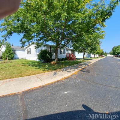 Photo 4 of 232 of park located at 16423 South Jennings Road Fenton, MI 48430