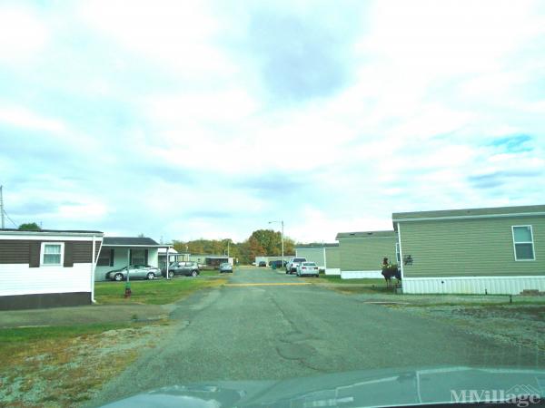 Photo of Oak Dale Mobile Home Community, Clarksburg WV