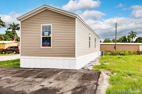 Photo of Pioneer Mobile Home Park, Belle Glade FL