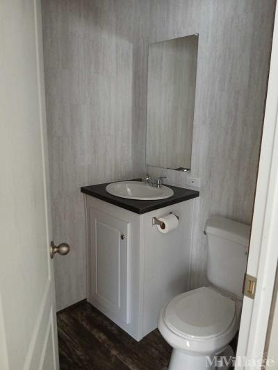 Photo 3 of 4 of park located at 8 Breezy Ln Fayetteville, TN 37334