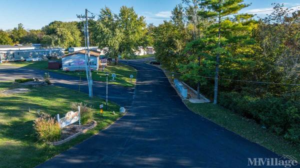 Photo 1 of 2 of park located at 5041 Gem Dr. High Ridge, MO 63049