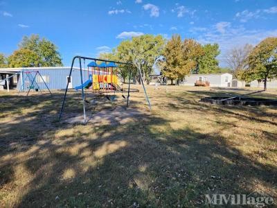 Photo 4 of 16 of park located at 1707 East Blanchard Street Hutchinson, KS 67501